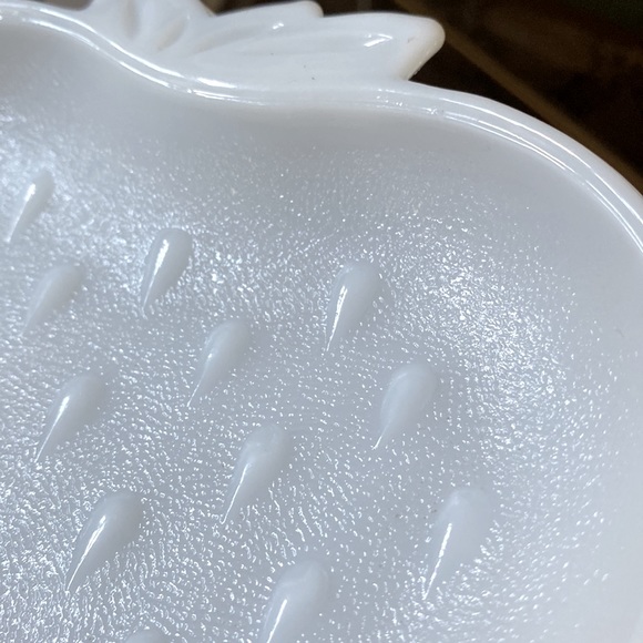 Vintage Milk Glass Strawberry Shaped Dish - Picture 7 of 7